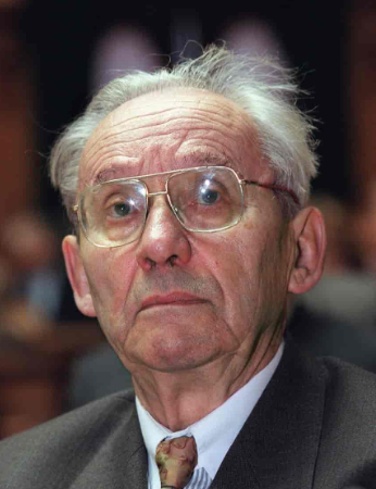 Paul Ricoeur receiving the Balzan prize